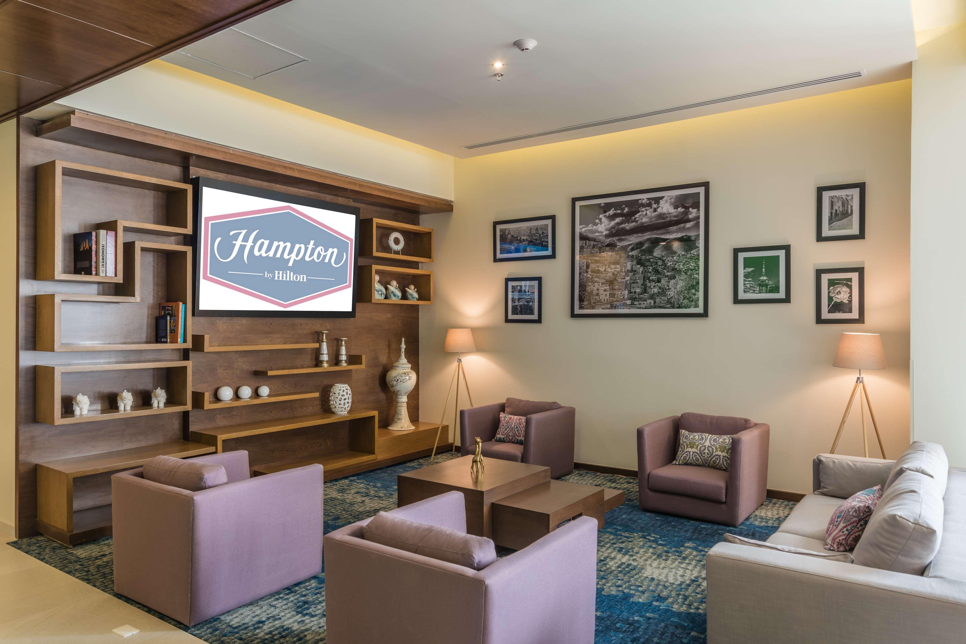 Hampton Inn & Suites By Hilton Salamanca Bajio Exterior foto